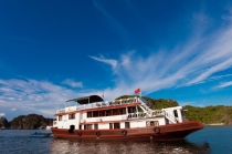Halong Bay Tour on Sunlight Cruise 2 Days 1 Night