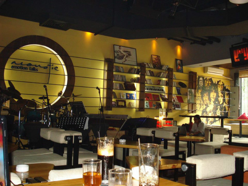 Acoustic Bar saigon 