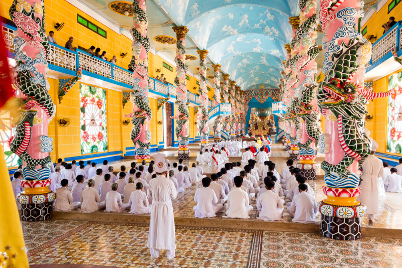 Cao-Dai-Temple-Viet-Fun-Travel