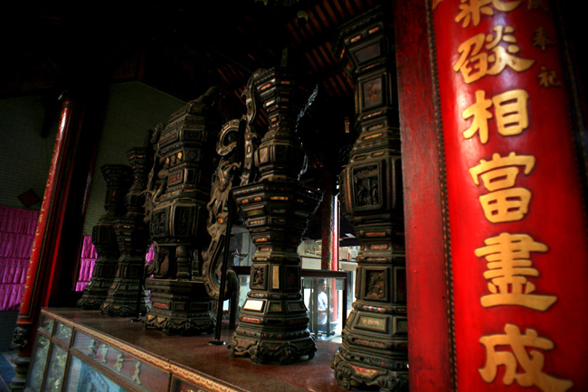 Thien Hau Temple inside