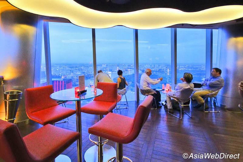 bitexco-financial-tower-cafe-50