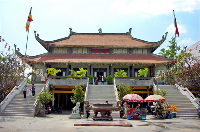 vinh nghiem pagoda 