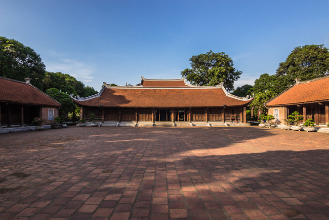 Drop by the Temple of Literature 