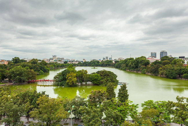 Hoan kiem lake 