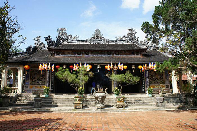 Tu Hieu Pagoda Hue