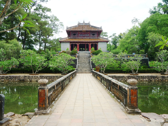 7 Most Famous Tombs You Should Visit When Coming To Hue