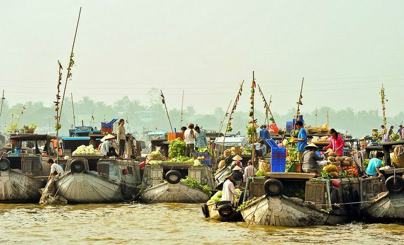 Cai Rang floating market