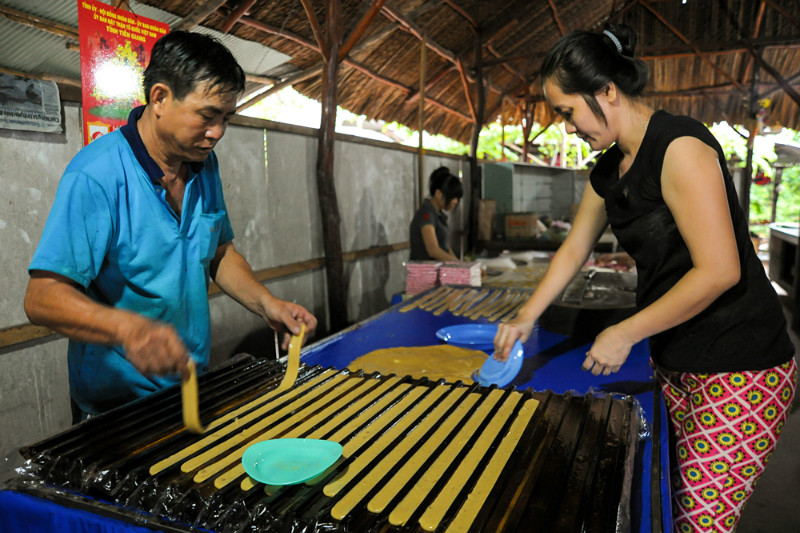 coconut candy factory