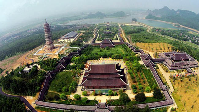 Top Most Famous Pagodas In Vietnam