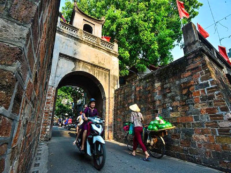 Vietnam tours and its tourist symbols