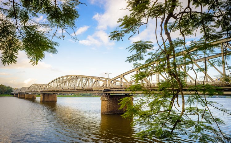 Hương river